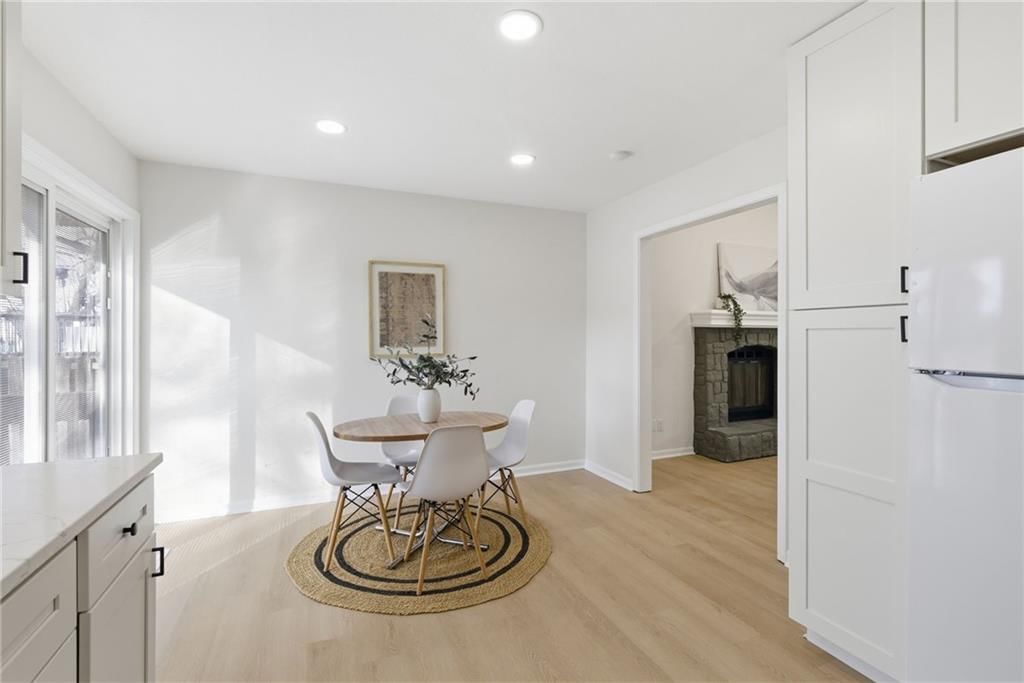 310 N Darrowby Drive — photo 16