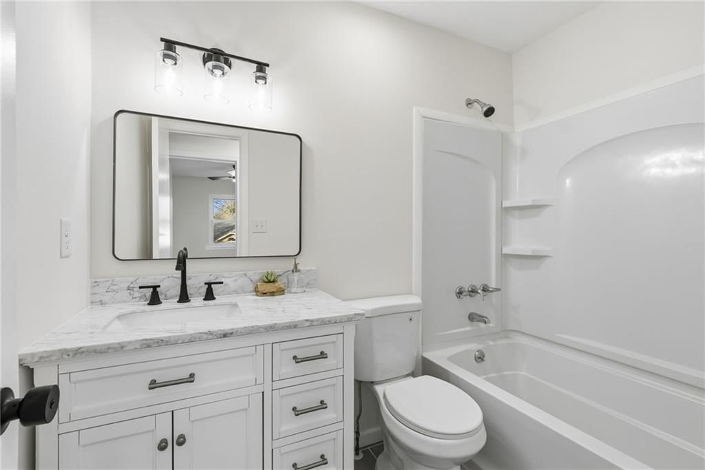 310 N Darrowby Drive — photo 18
