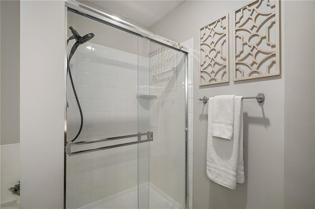 22707 W 73rd St Street — photo 2