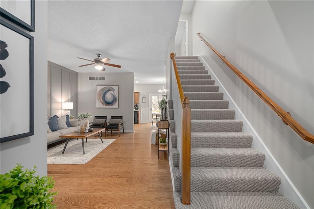 22707 W 73rd St Street — photo 5