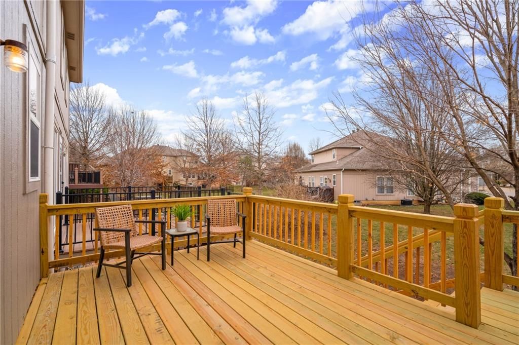 22707 W 73rd St Street — photo 18