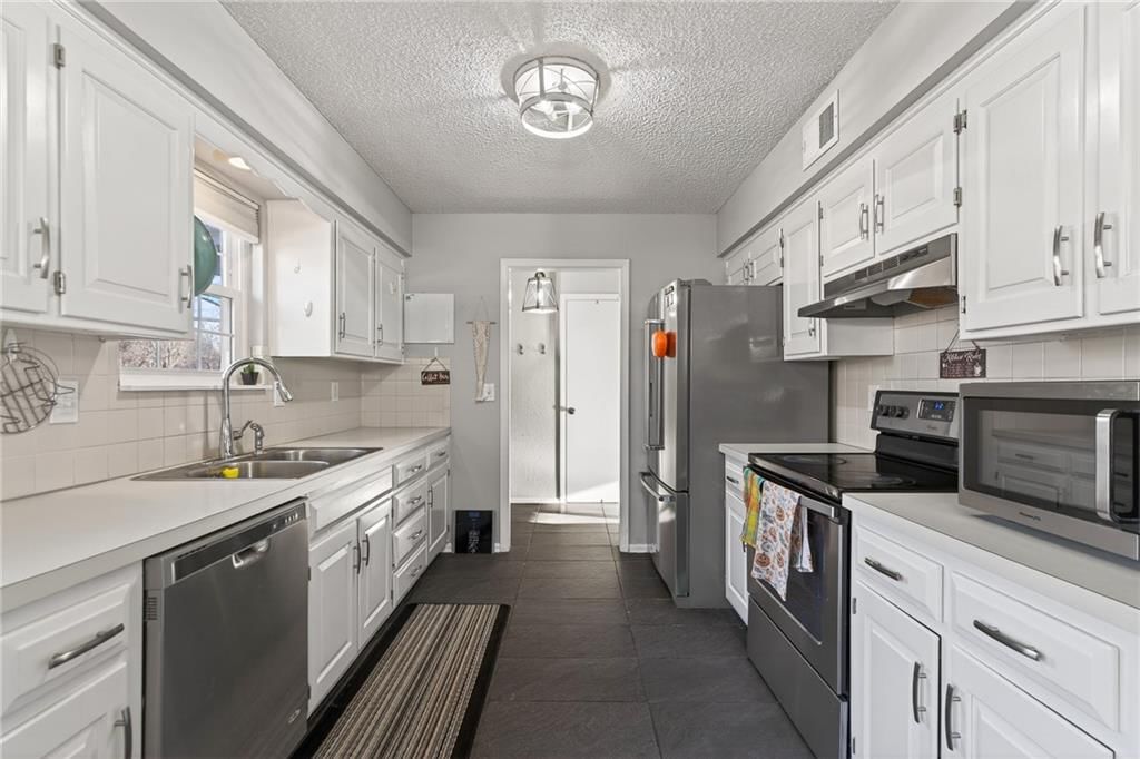 7921 Yecker Street — photo 8