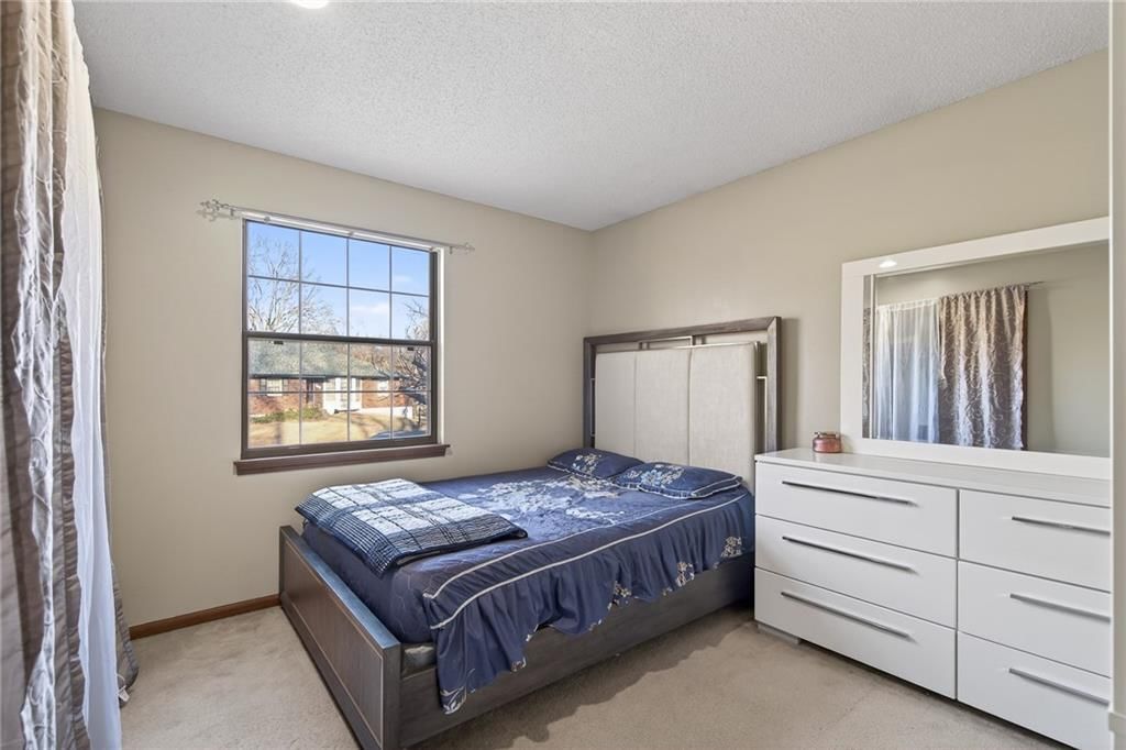 7921 Yecker Street — photo 18