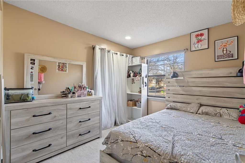 7921 Yecker Street — photo 20