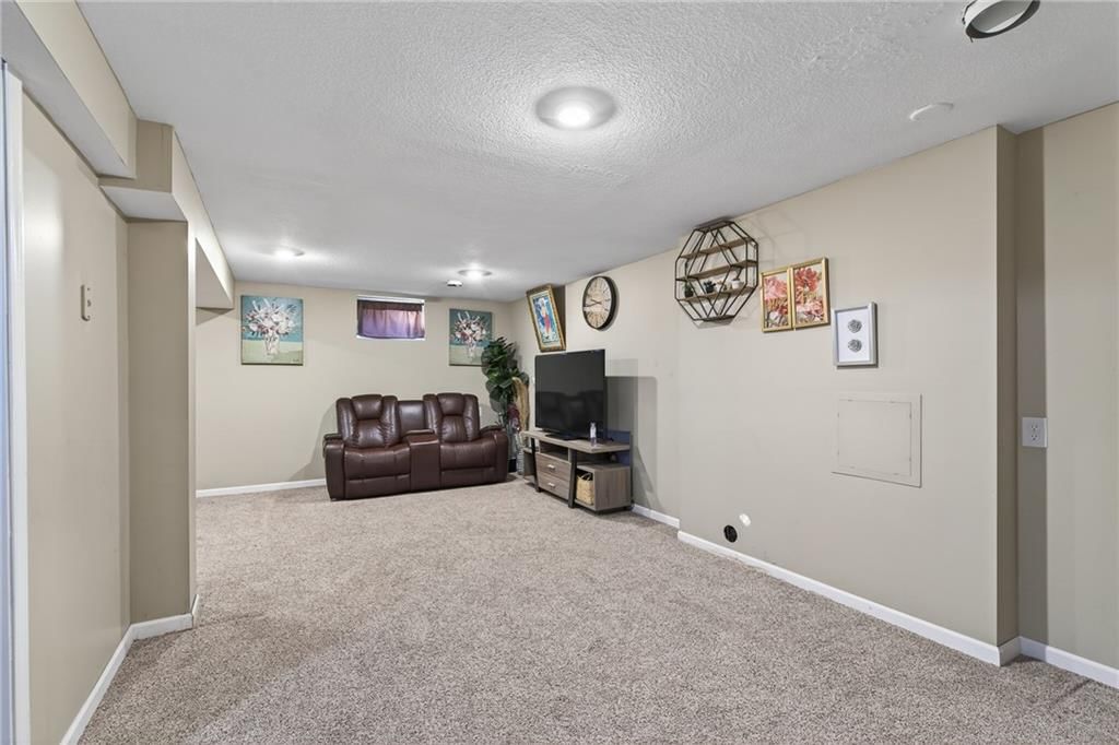7921 Yecker Street — photo 27