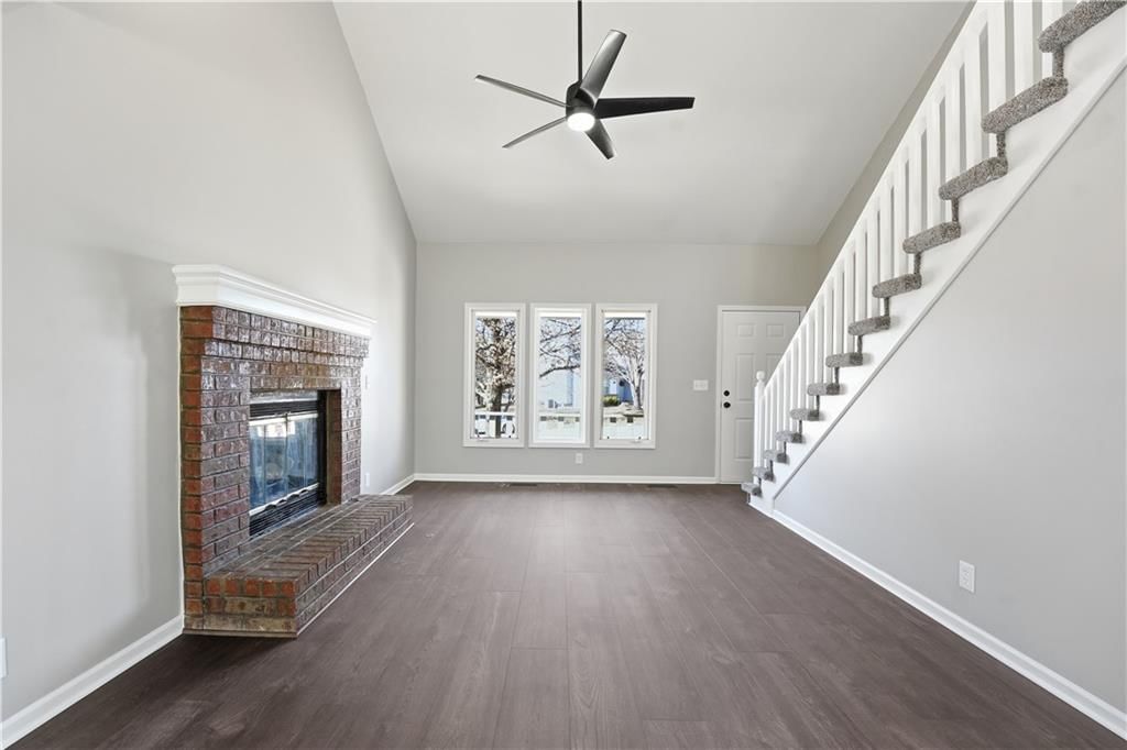 11629-11631 Garnett Street — photo 7