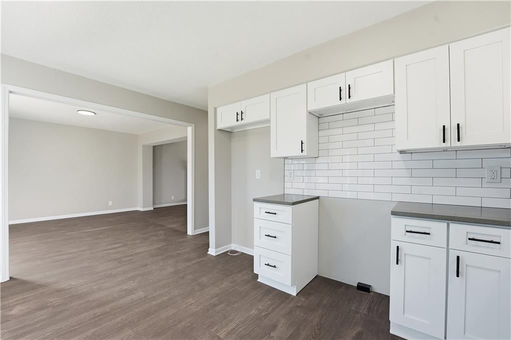 11629-11631 Garnett Street — photo 12