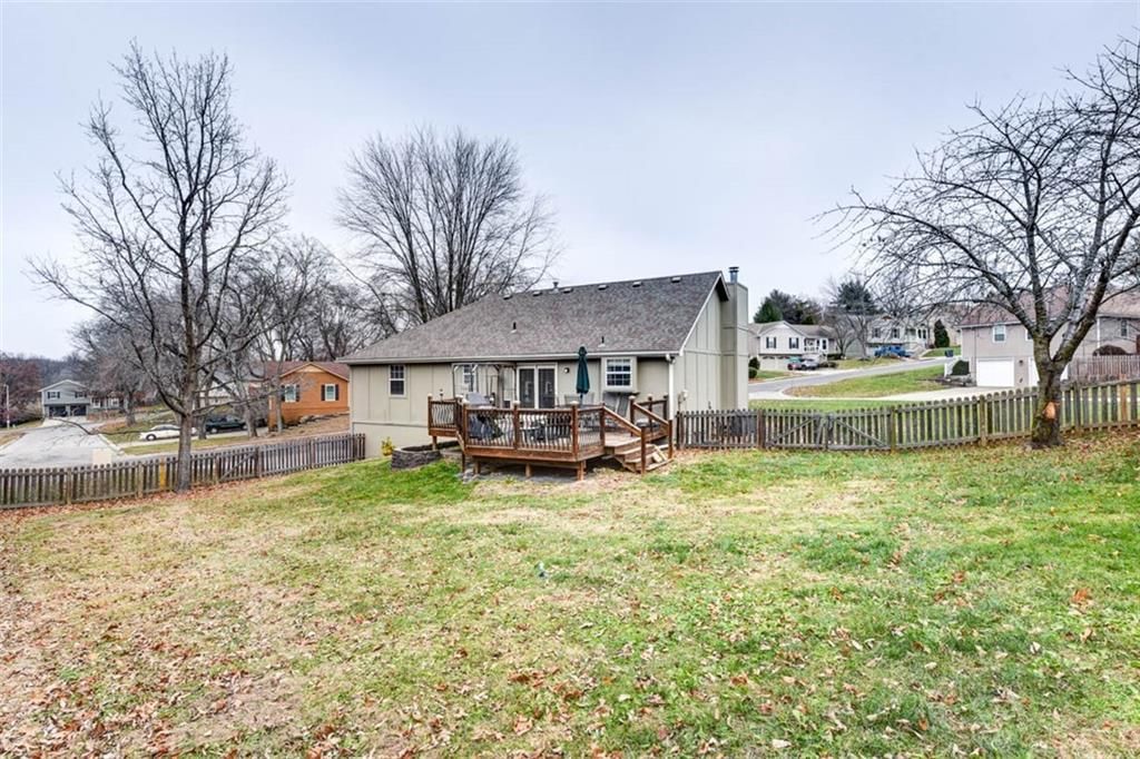 1449 NW Yankee Drive — photo 31