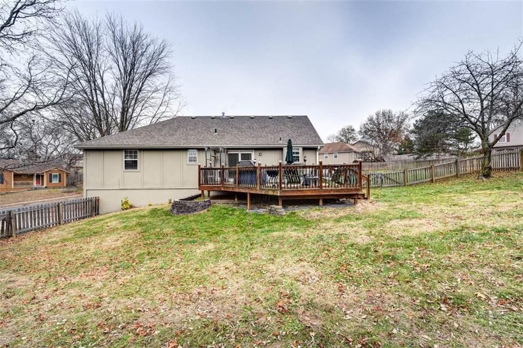1449 NW Yankee Drive — photo 32
