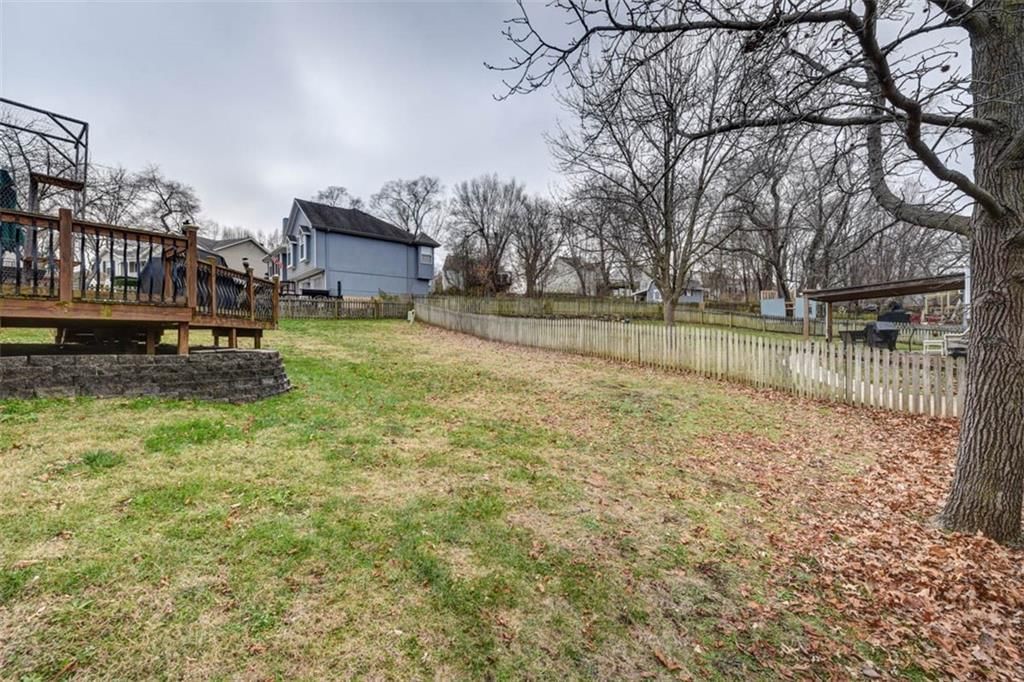 1449 NW Yankee Drive — photo 34