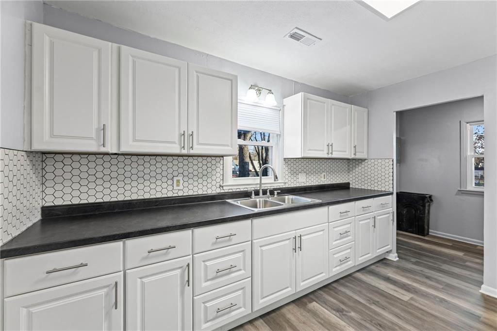 909 S Maple Street — photo 7