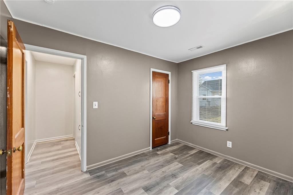 909 S Maple Street — photo 13