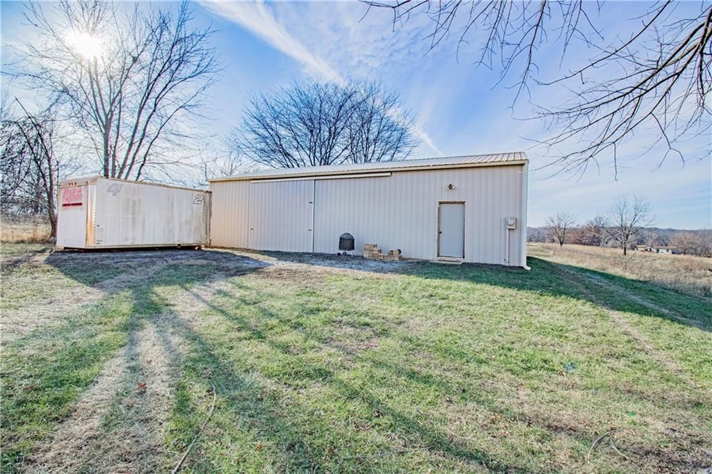 1971 NW 370th Road — photo 8