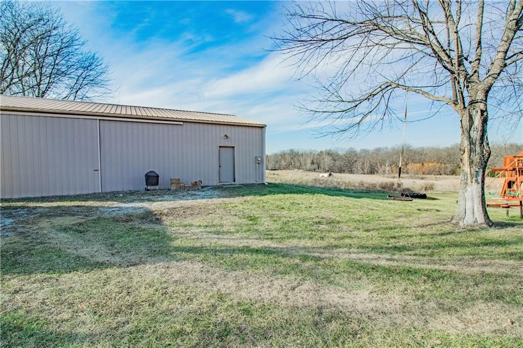 1971 NW 370th Road — photo 9