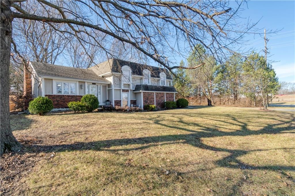 1401 E Oxford Place — photo 4