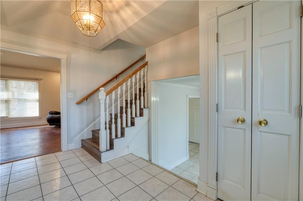 1401 E Oxford Place — photo 5