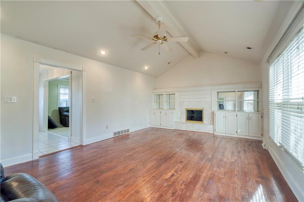 1401 E Oxford Place — photo 8