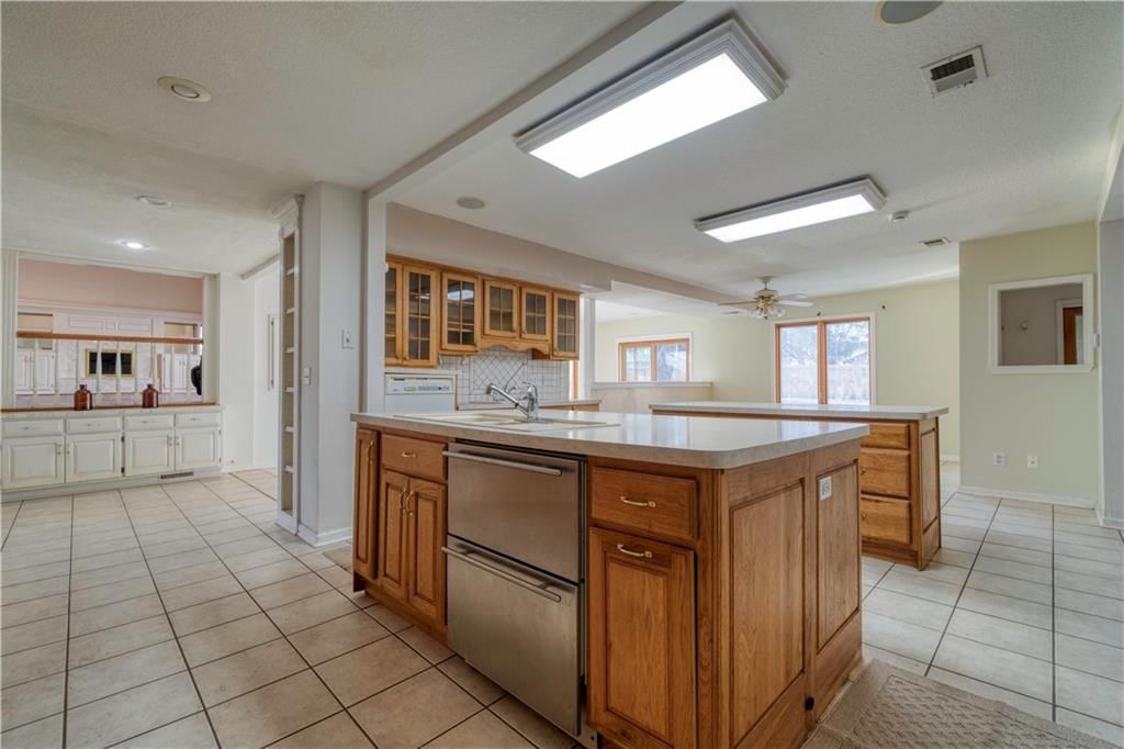 1401 E Oxford Place — photo 14