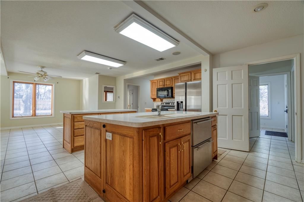 1401 E Oxford Place — photo 16