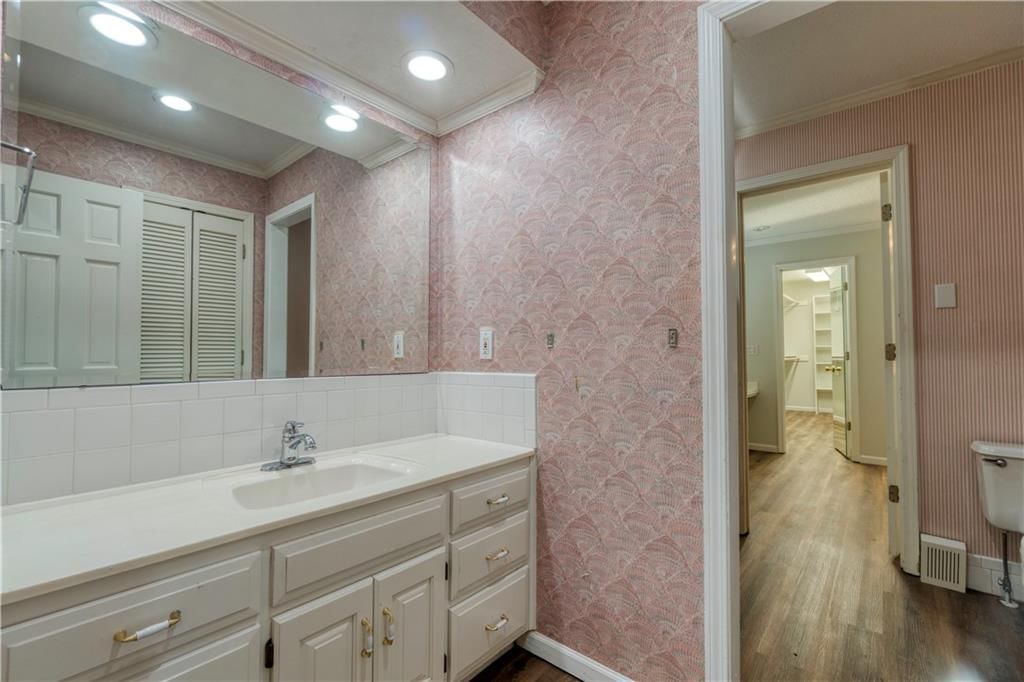 1401 E Oxford Place — photo 34