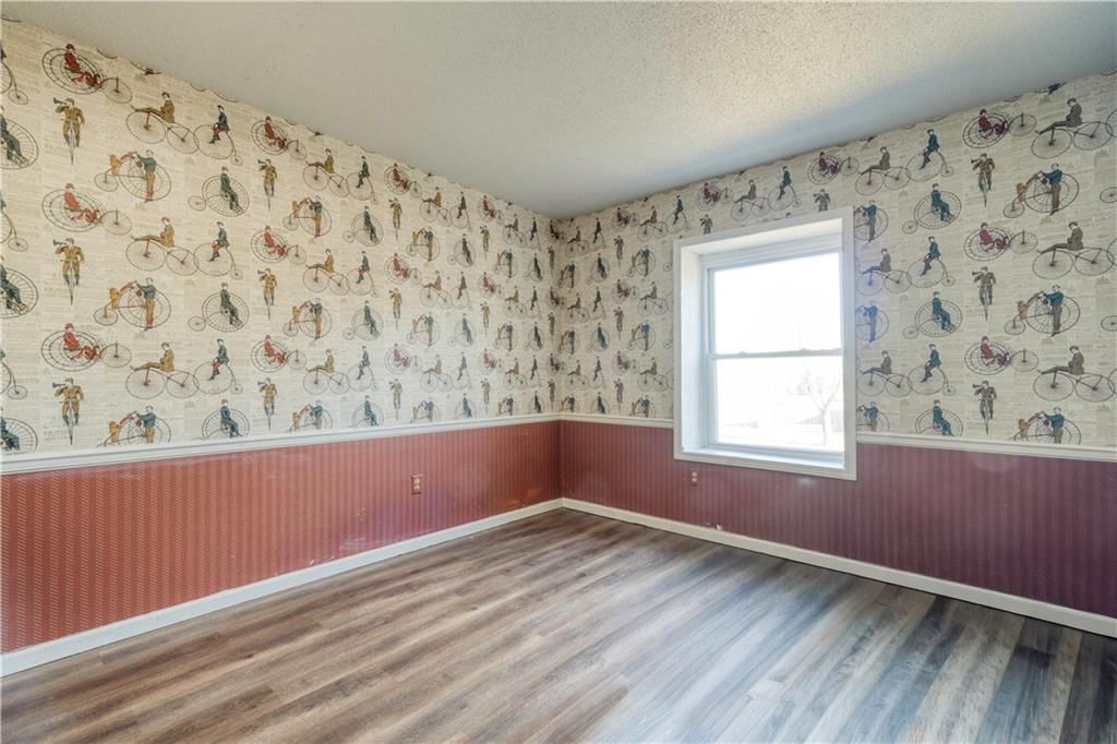 1401 E Oxford Place — photo 36