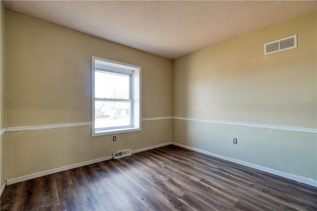 1401 E Oxford Place — photo 37