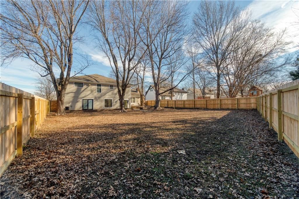 1401 E Oxford Place — photo 41