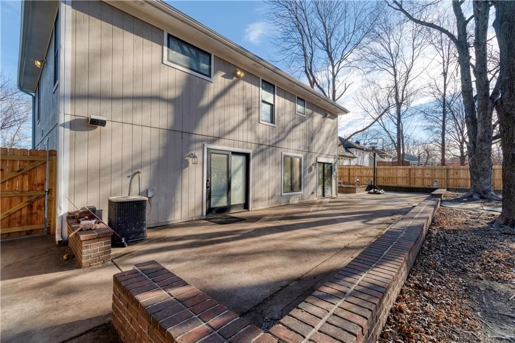 1401 E Oxford Place — photo 42
