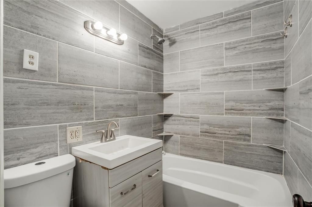 4928 N Topping Avenue — photo 17