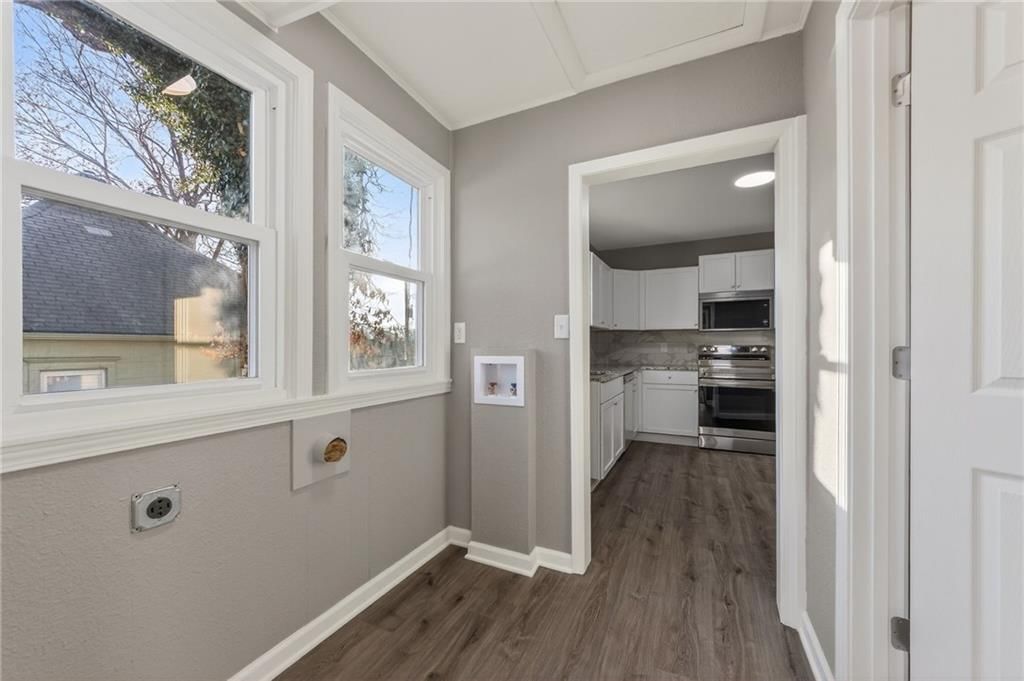 127 S Neconi Avenue — photo 20