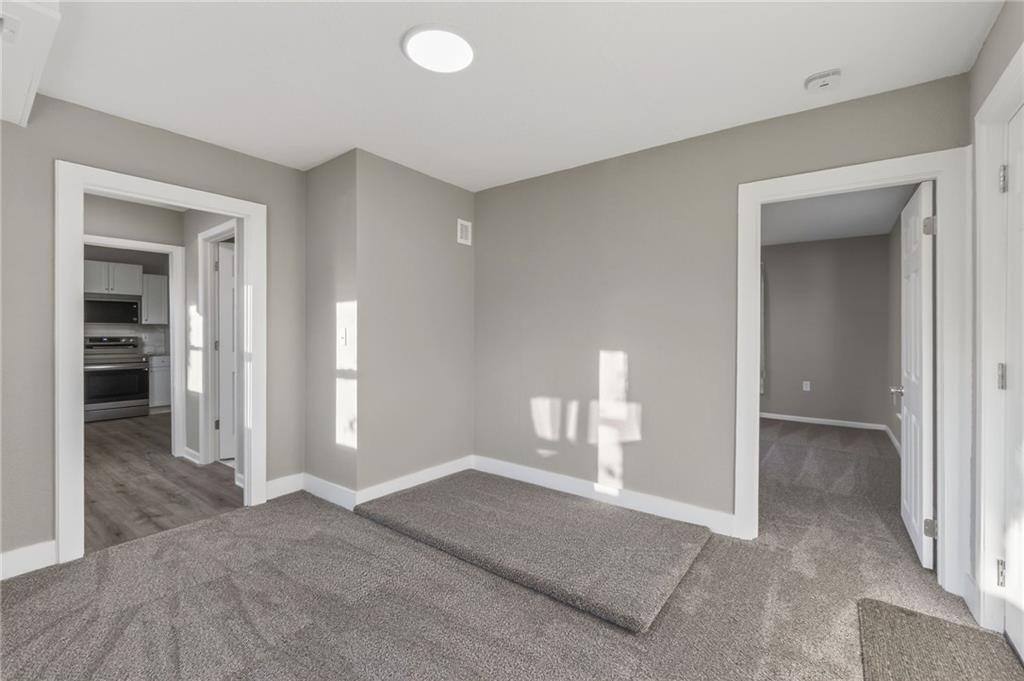 127 S Neconi Avenue — photo 23