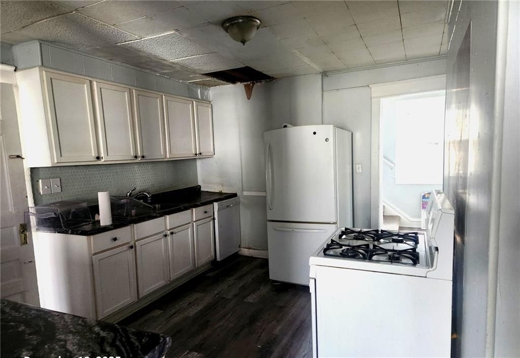 1816 E 75th Terrace — photo 7