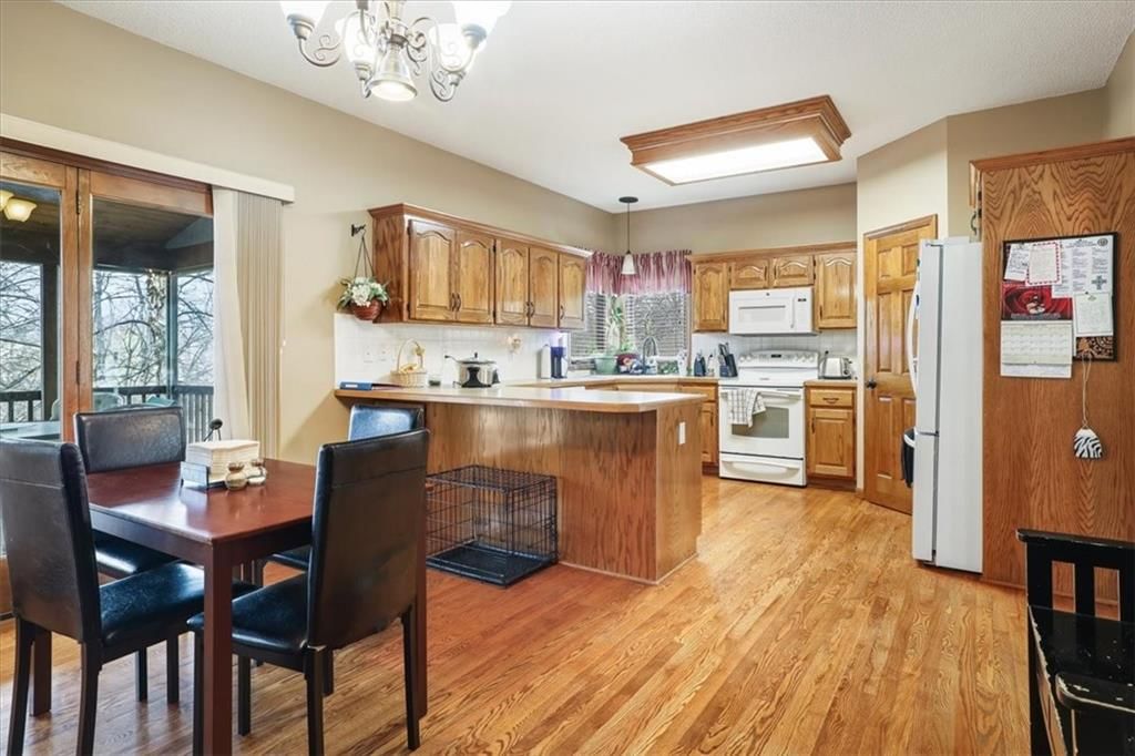 10310 NE 98th Court — photo 9