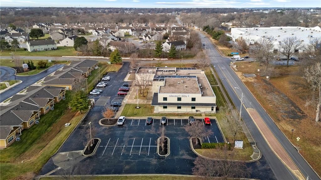 700 NE R D Mize Road — photo 32