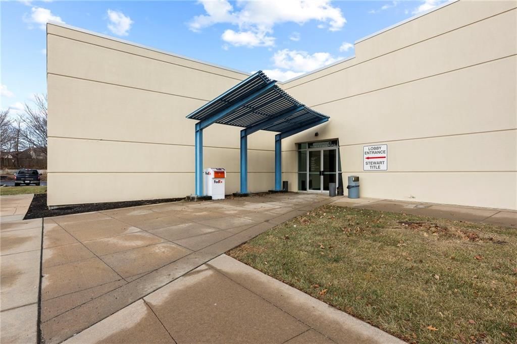 700 NE R D Mize Road — photo 35