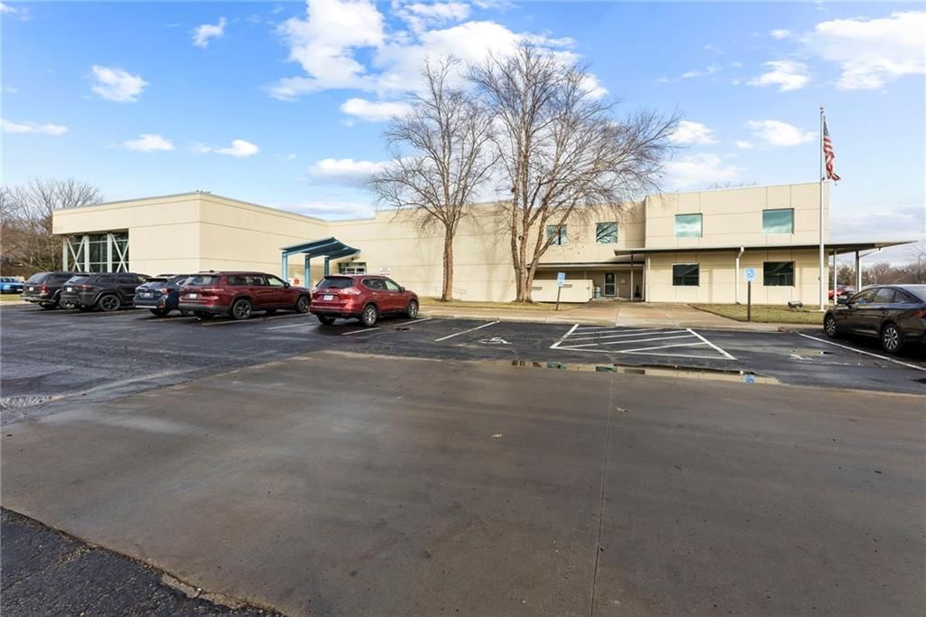 700 NE R D Mize Road — photo 38