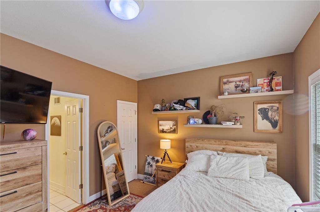 4528 Genessee Street — photo 15