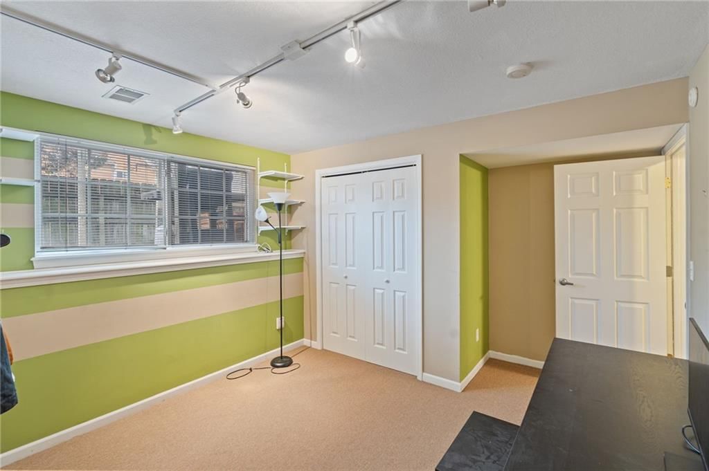 4528 Genessee Street — photo 24