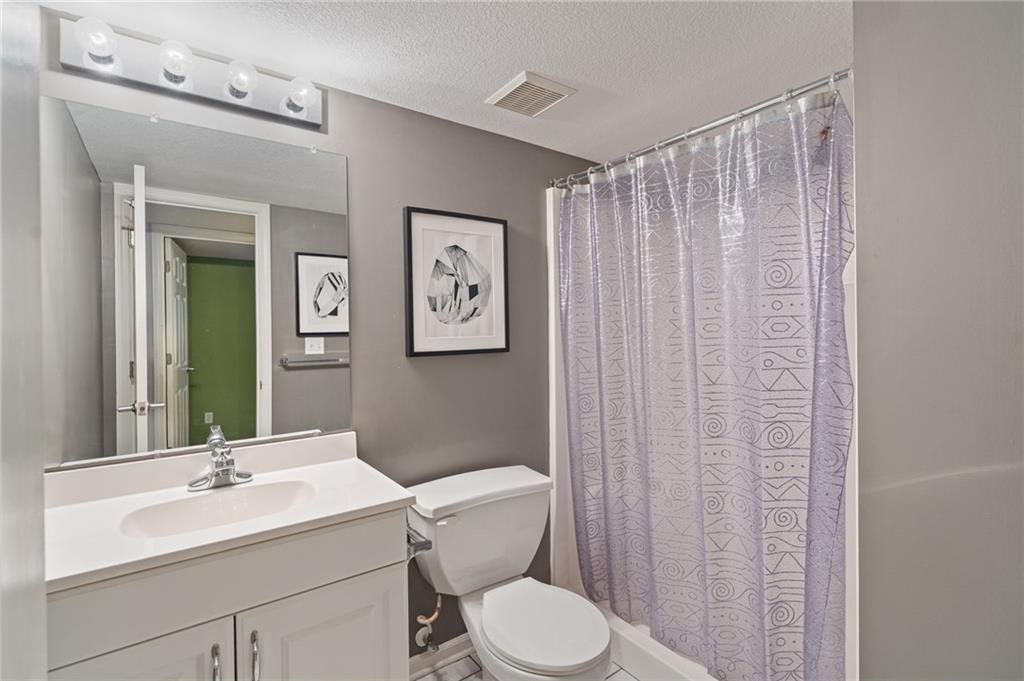 4528 Genessee Street — photo 25