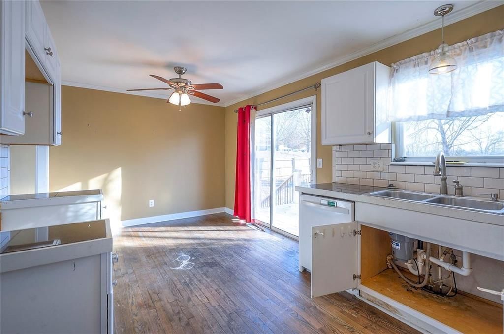 303 SE Bent Tree Drive — photo 17
