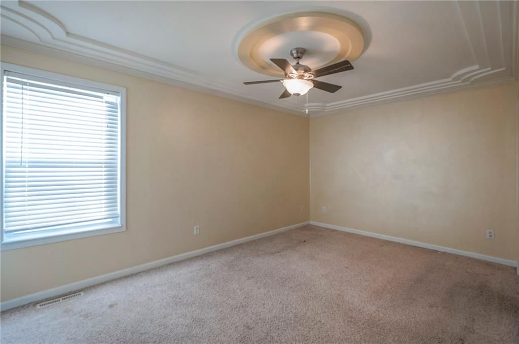 303 SE Bent Tree Drive — photo 21