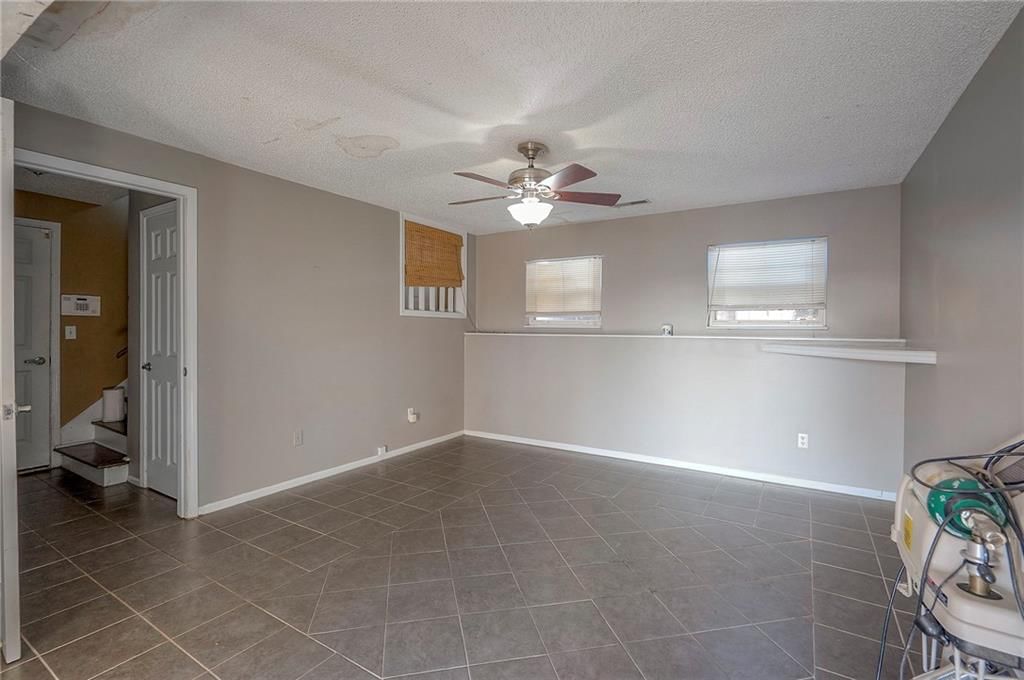 303 SE Bent Tree Drive — photo 28