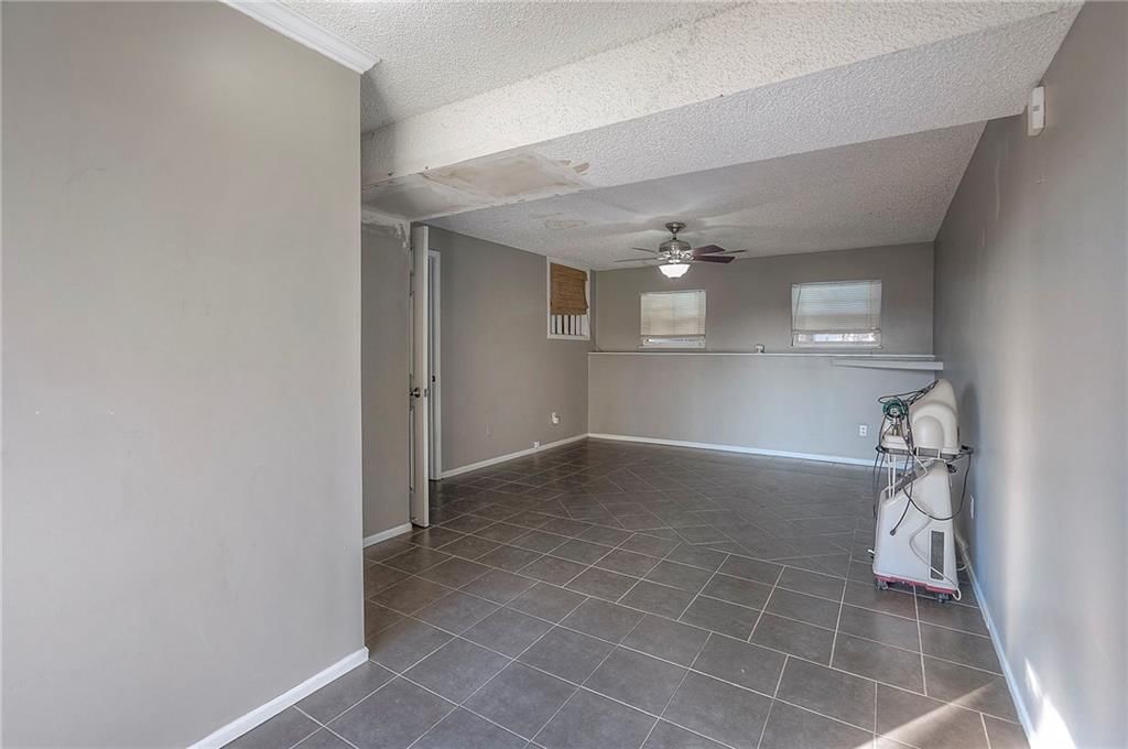 303 SE Bent Tree Drive — photo 29