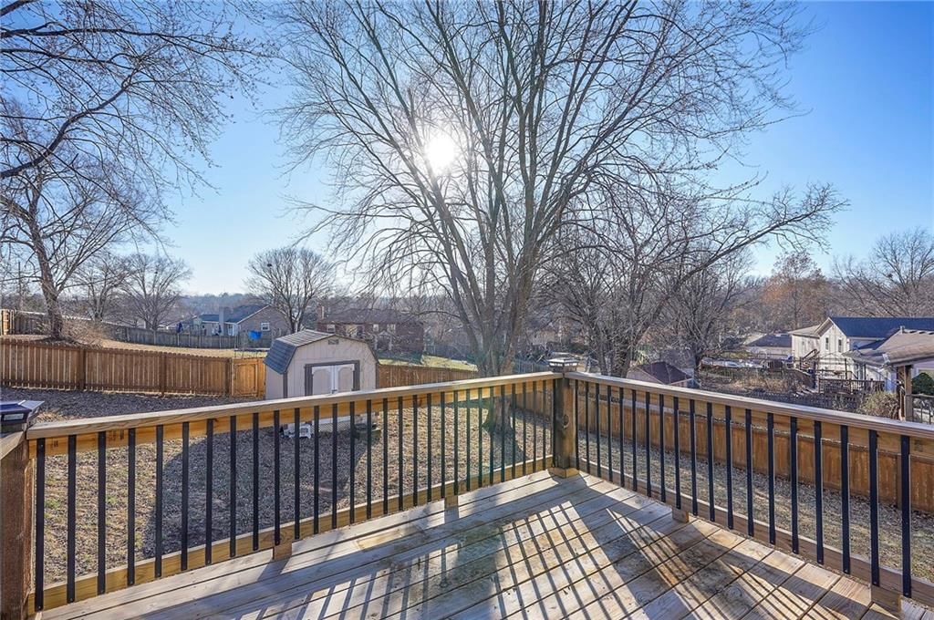 303 SE Bent Tree Drive — photo 31