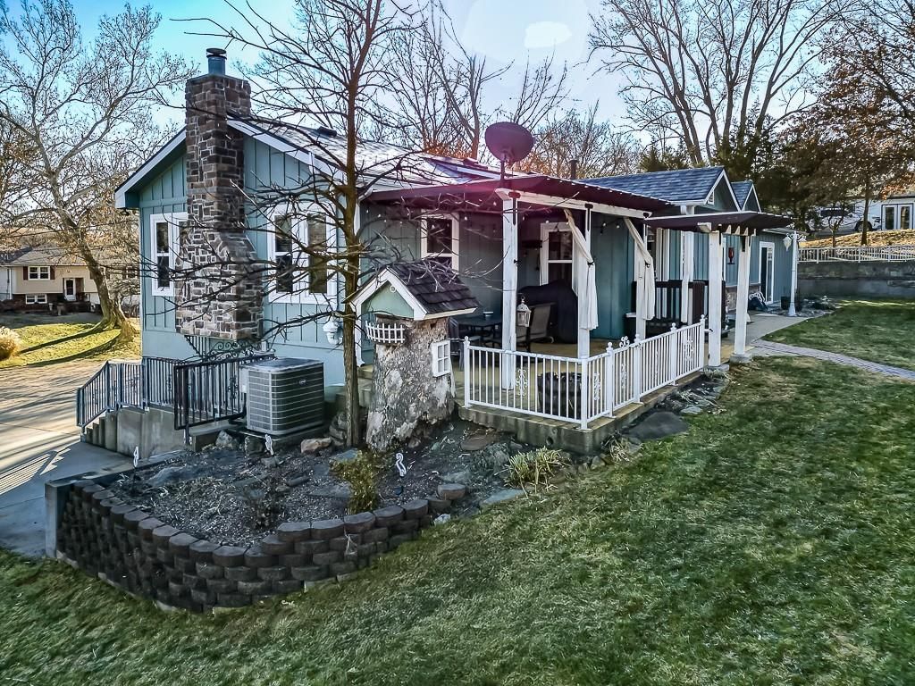 326 N 134th Street — photo 33
