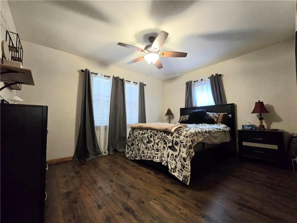 236 S Grand Ave Avenue — photo 8
