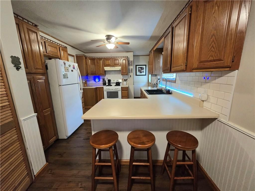 236 S Grand Ave Avenue — photo 11