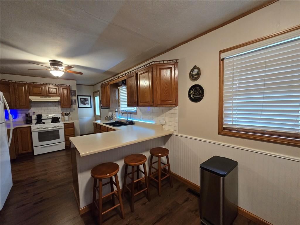 236 S Grand Ave Avenue — photo 16