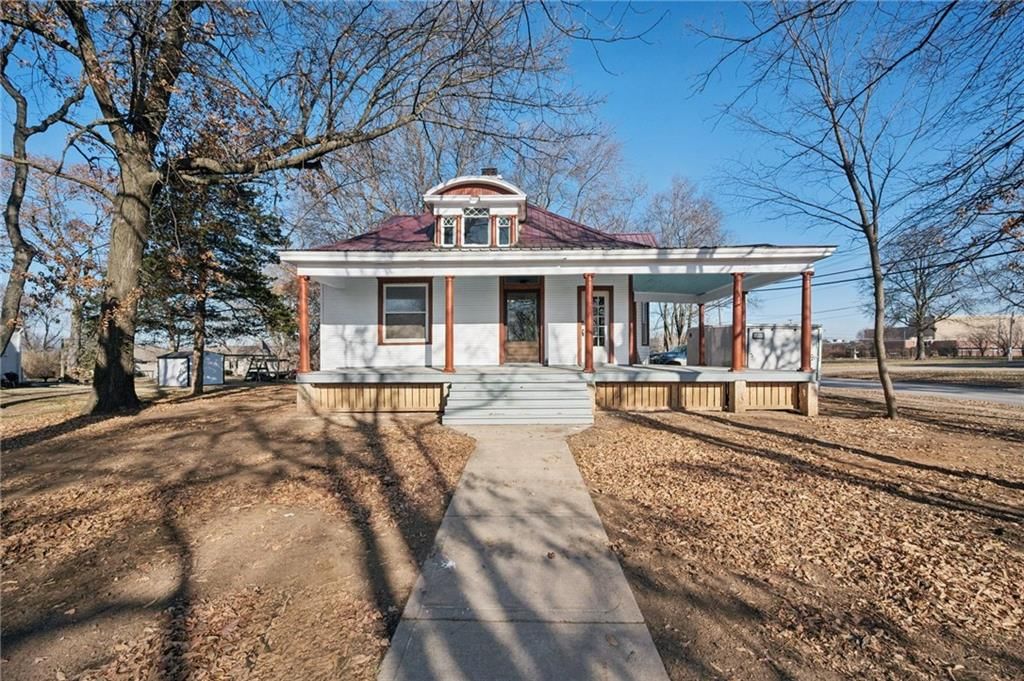 1304 E Pine Street — photo 2