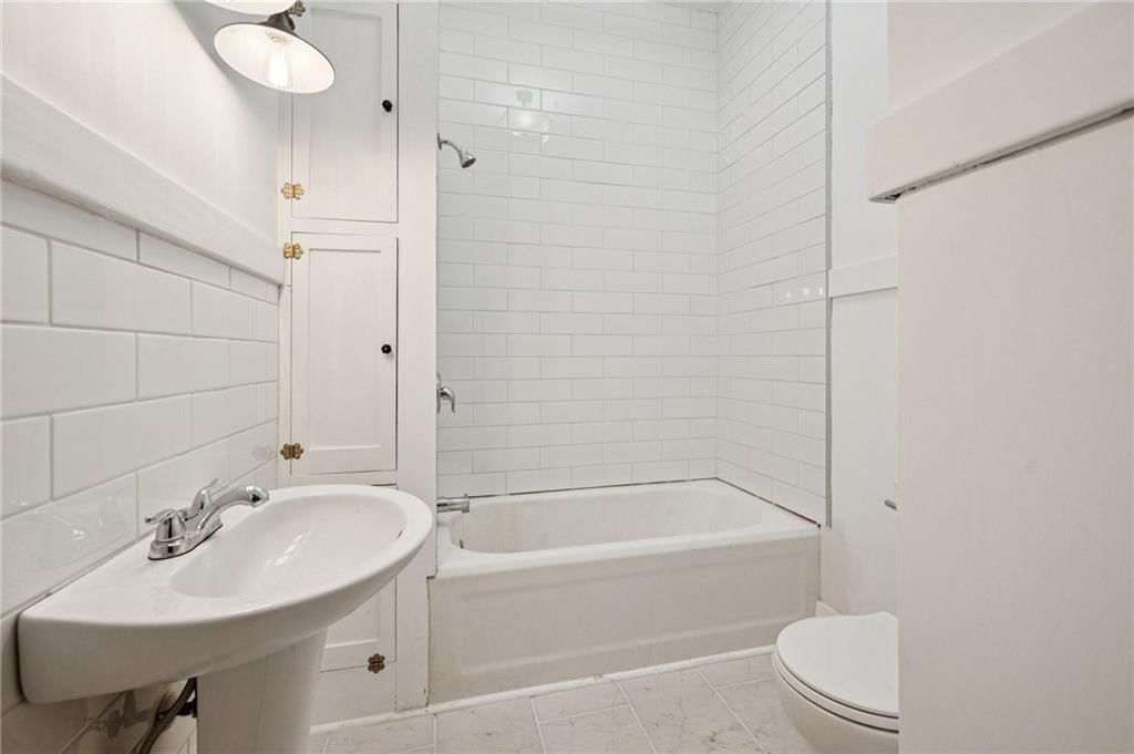 1304 E Pine Street — photo 19